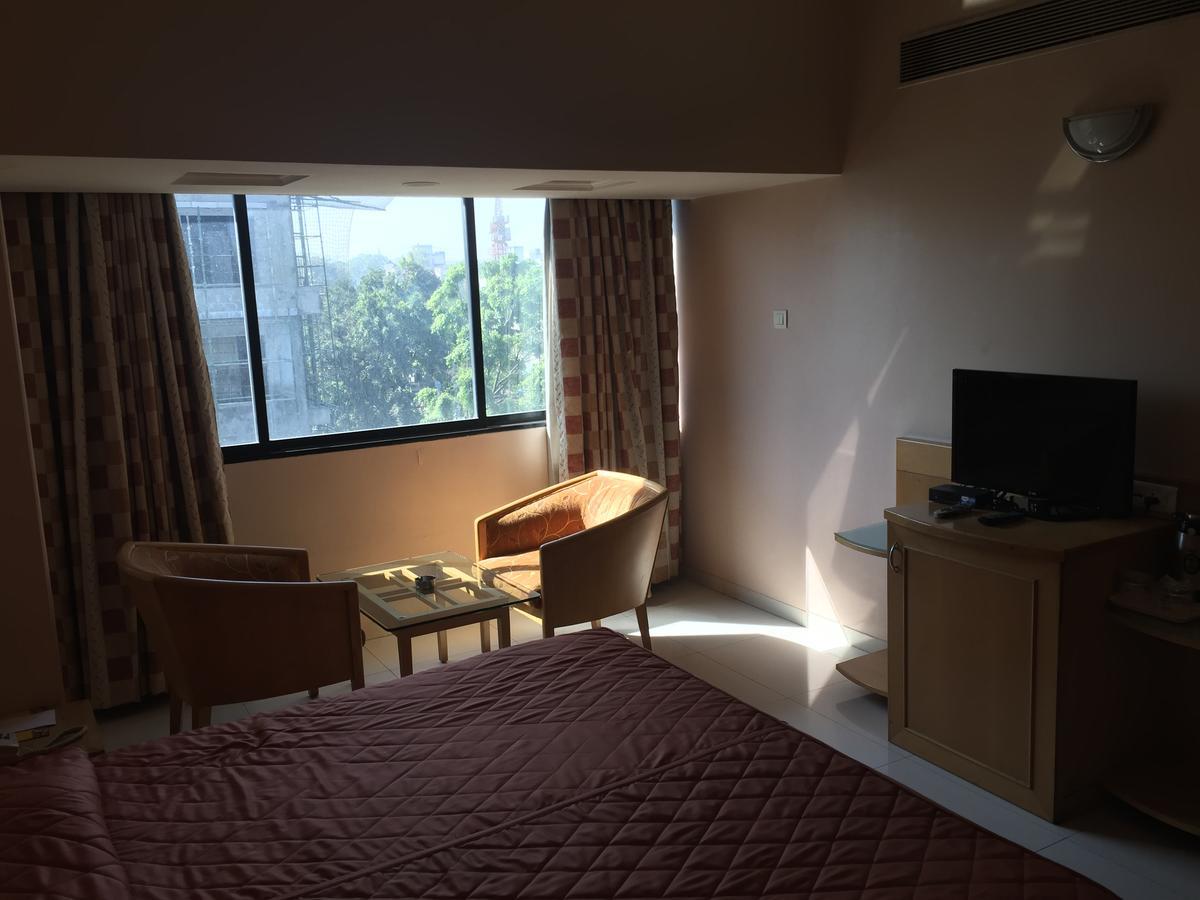 Hotel Ashirwad Pune Extérieur photo